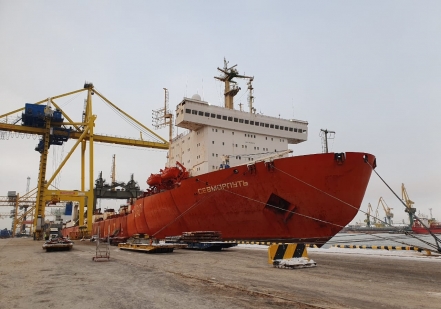 Атомный контейнеровоз «Севморпуть» прибыл в порт Санкт-Петербург Росатомфлот выполнил программу субсидируемых каботажных рейсов 2023 года