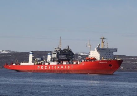 Атомный контейнеровоз «Севморпуть» завершил зимне-весеннюю навигацию