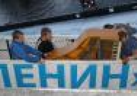 РОЯЛЬ ИЗ МУЗЫКАЛЬНОГО САЛОНА А/Л «ЛЕНИН» ОТПРАВИЛИ НА РЕСТАВРАЦИЮ