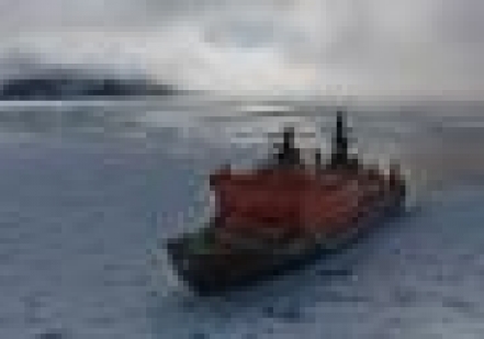 Ледокол «50 лет Победы» ФГУП «Атомфлот» завершил очередной сезон туристических круизов